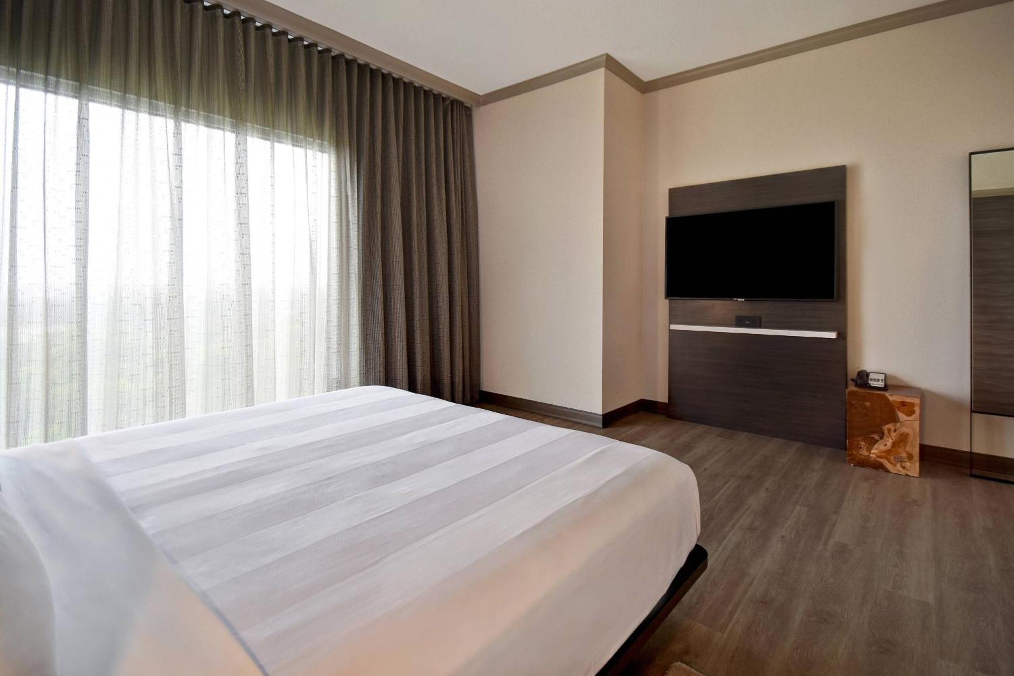ดัลลัส/ฟอร์ต เวิร์ท แมริออท โฮเต็ล แอนด์ กอล์ฟ คลับ แอท แชมเปียน เซอร์เคิล Hotel โรอาโนก ภายนอก รูปภาพ